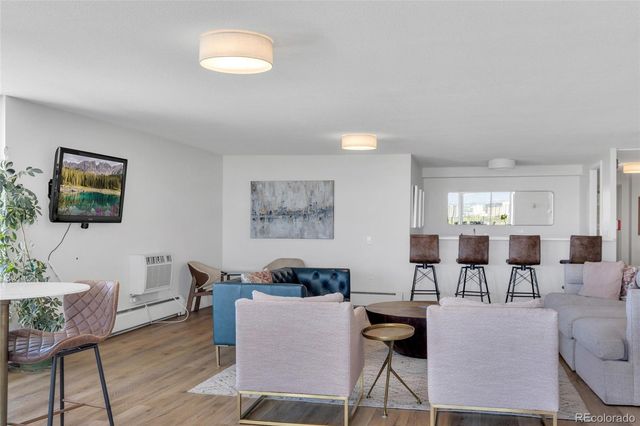 1085 N Lafayette Street 204, Denver, CO 80218