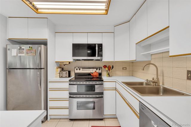 1085 N Lafayette Street 204, Denver, CO 80218