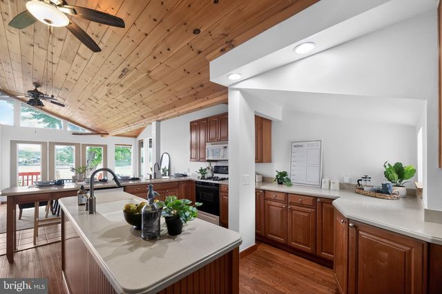 152 KINGSTON PARK LN, Baltimore, MD 21220