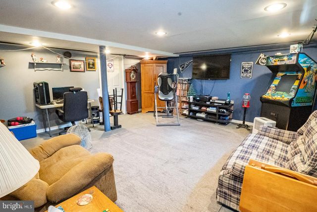 630 MONTGOMERY AVE, Boyertown, PA 19512