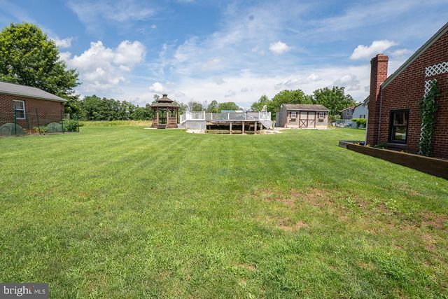 630 MONTGOMERY AVE, Boyertown, PA 19512