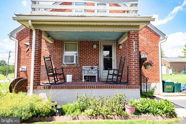 630 MONTGOMERY AVE, Boyertown, PA 19512