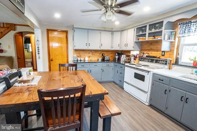630 MONTGOMERY AVE, Boyertown, PA 19512
