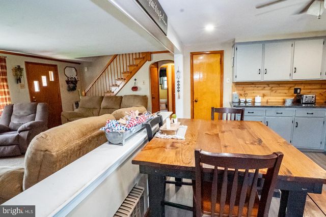630 MONTGOMERY AVE, Boyertown, PA 19512