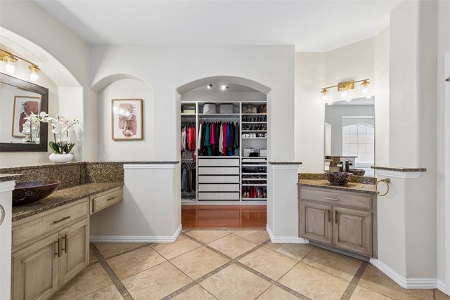 701 Irwin Drive, Mansfield, TX 76063