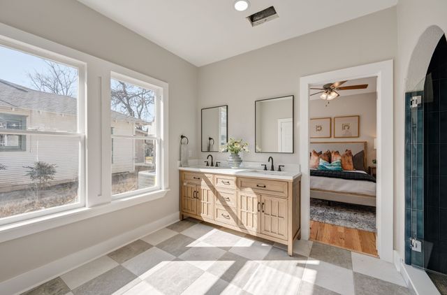 339 S Montclair Avenue, Dallas, TX 75208