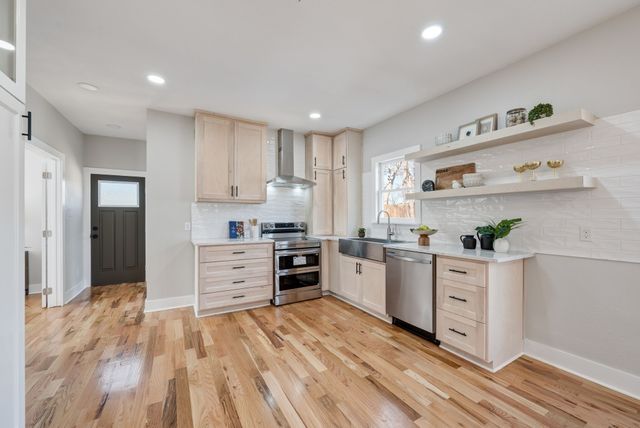 339 S Montclair Avenue, Dallas, TX 75208