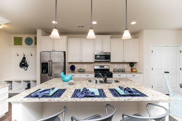 1856 Hanover West Drive, Lawrenceville, GA 30043