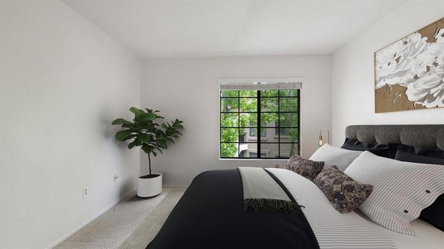 10684 Dabney Drive 106, San Diego, CA 92126