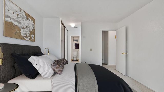 10684 Dabney Drive 106, San Diego, CA 92126