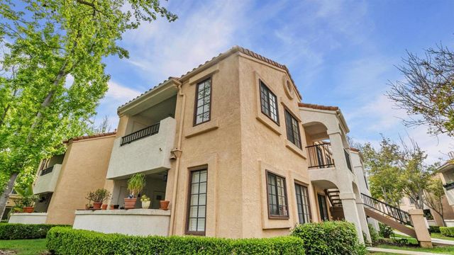 10684 Dabney Drive 106, San Diego, CA 92126