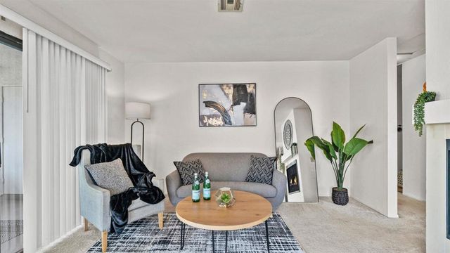 10684 Dabney Drive 106, San Diego, CA 92126