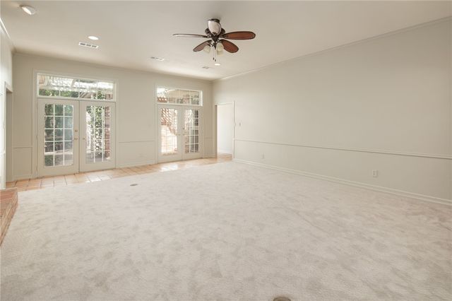 2302 East Briargate Drive, Bryan, TX 77802
