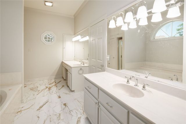 2302 East Briargate Drive, Bryan, TX 77802