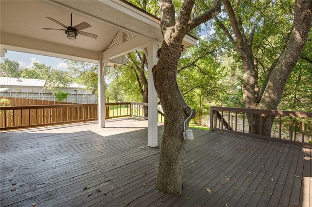 2302 East Briargate Drive, Bryan, TX 77802