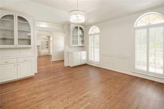 2302 East Briargate Drive, Bryan, TX 77802