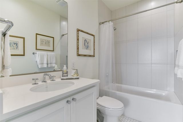 2606 Sutherland ST, Austin, TX 78746