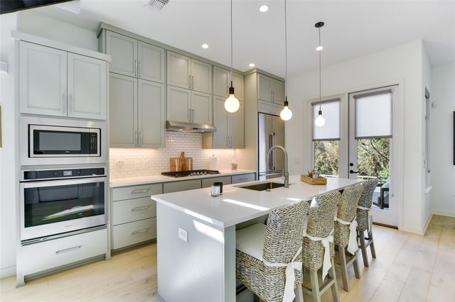 2606 Sutherland ST, Austin, TX 78746