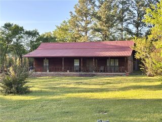 710 E 4th Street, Hartford, AR 72938