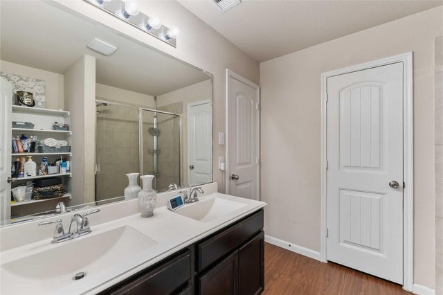 9902 Bezeled Circle Lane, Rosharon, TX 77583