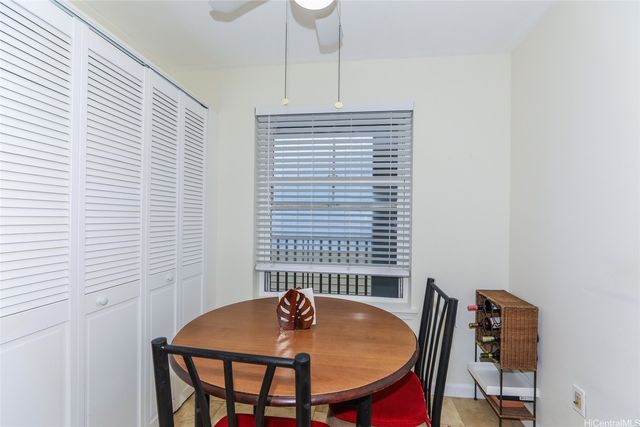 520 Lunalilo Home Road 8404, Honolulu, HI 96825