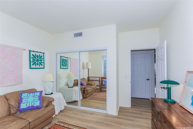 520 Lunalilo Home Road 8404, Honolulu, HI 96825