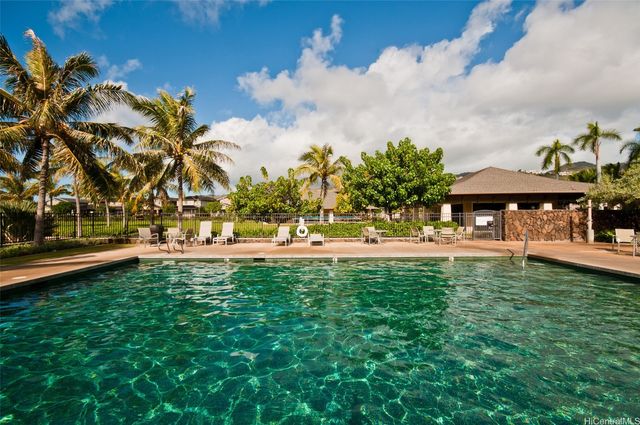 520 Lunalilo Home Road 8404, Honolulu, HI 96825