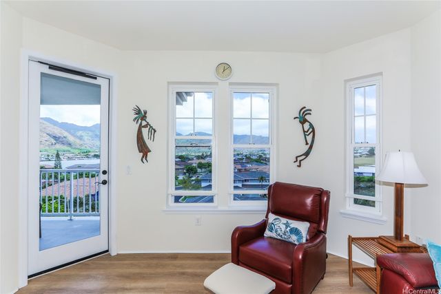 520 Lunalilo Home Road 8404, Honolulu, HI 96825