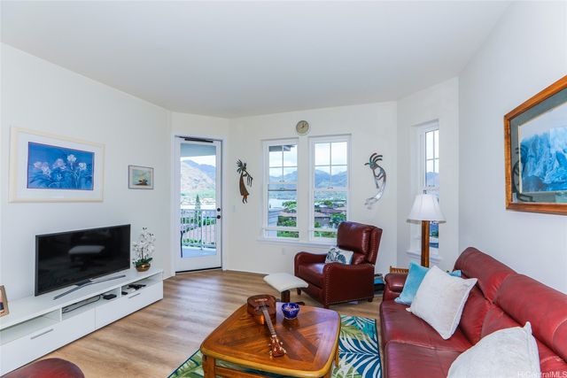 520 Lunalilo Home Road 8404, Honolulu, HI 96825