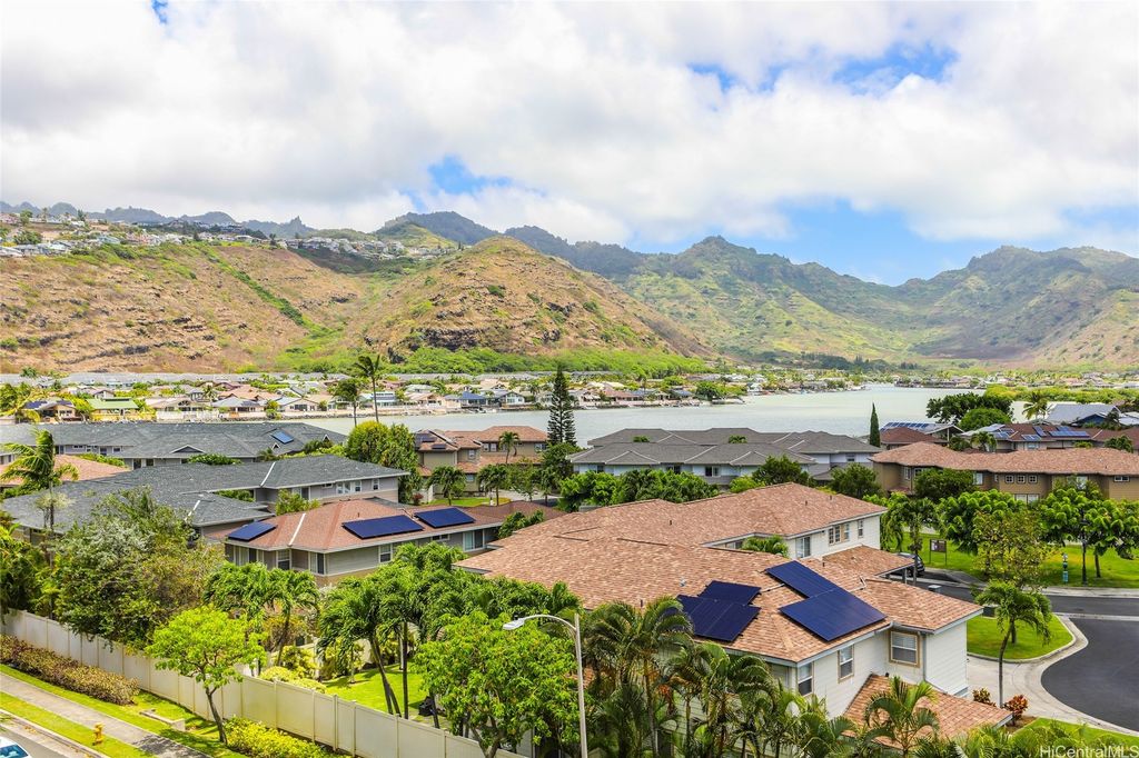 520 Lunalilo Home Road 8404, Honolulu, HI 96825