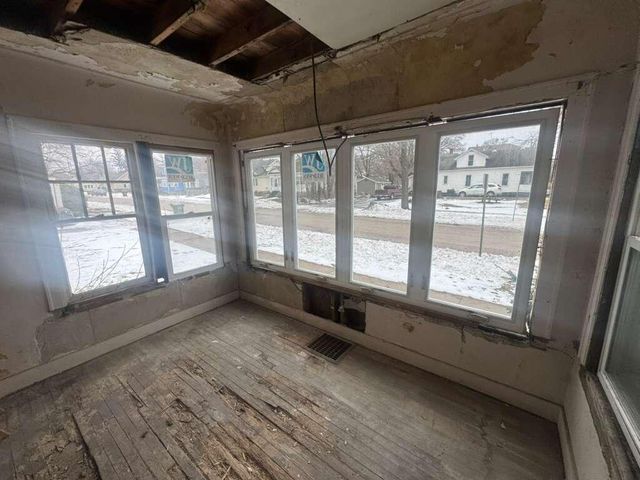 1320 6th Street, Muskegon, MI 49441