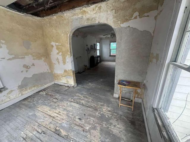 1320 6th Street, Muskegon, MI 49441