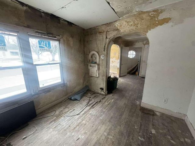 1320 6th Street, Muskegon, MI 49441