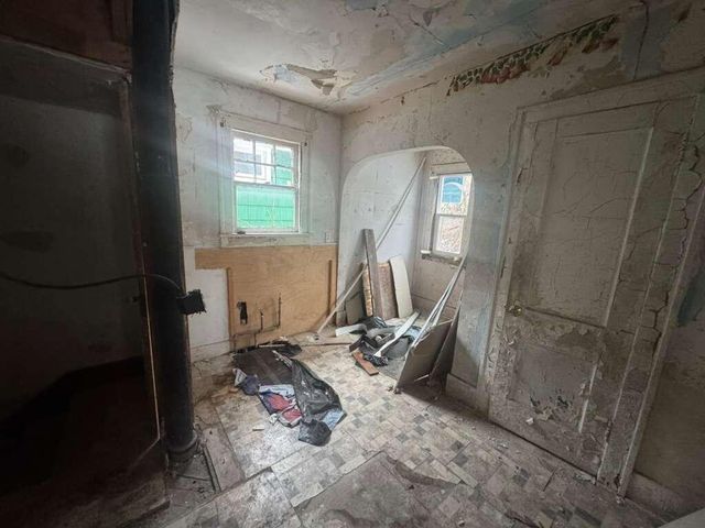 1320 6th Street, Muskegon, MI 49441