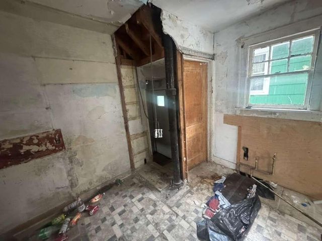 1320 6th Street, Muskegon, MI 49441