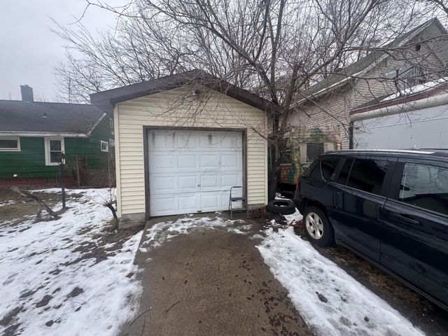 1320 6th Street, Muskegon, MI 49441