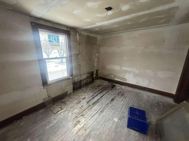 1320 6th Street, Muskegon, MI 49441