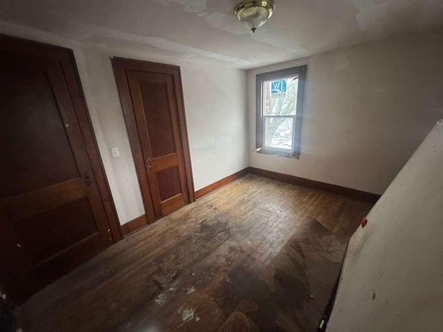 1320 6th Street, Muskegon, MI 49441