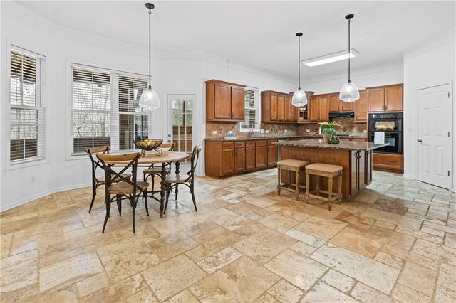 6154 Baybrook Trace, Hoschton, GA 30548