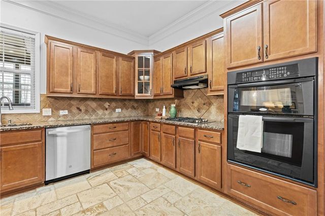 6154 Baybrook Trace, Hoschton, GA 30548