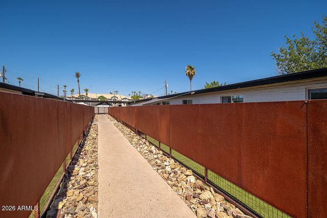 4401 N 21st Street, Phoenix, AZ 85016