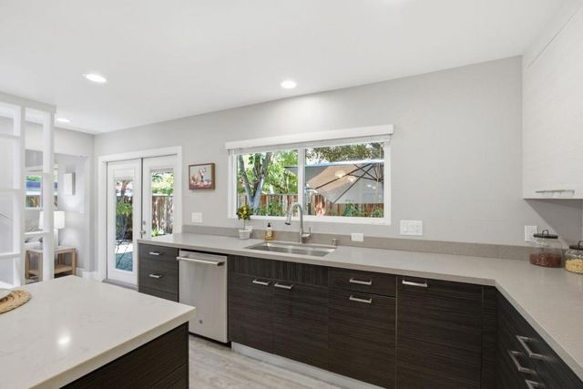 982 Wright Avenue 3, Mountain View, CA 94043