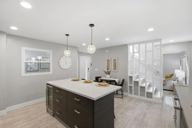 982 Wright Avenue 3, Mountain View, CA 94043
