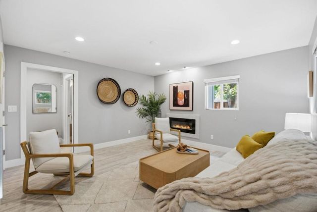 982 Wright Avenue 3, Mountain View, CA 94043