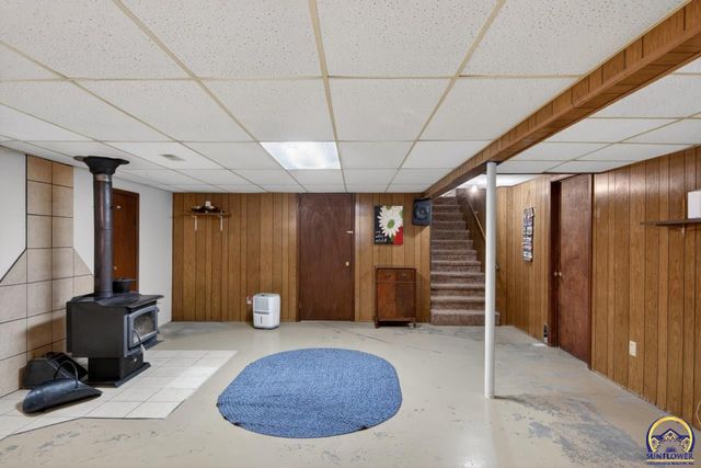 9150 SW Wanamaker Rd, Wakarusa, KS 66546