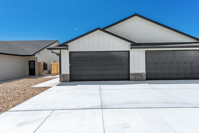 501 E Harper St, Valley Center, KS 67147