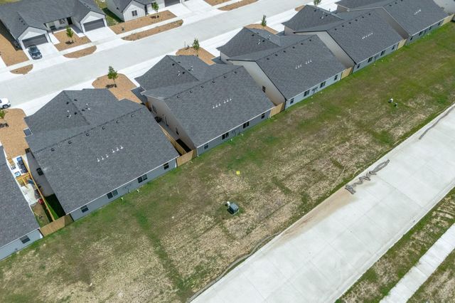 501 E Harper St, Valley Center, KS 67147