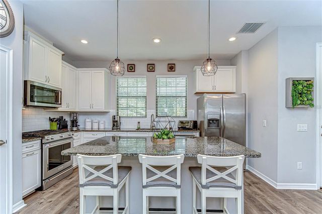 5703 COLONY GLEN ROAD, Lithia, FL 33547