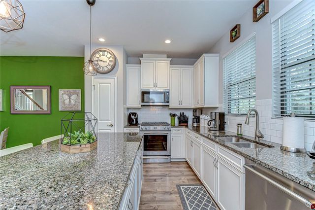 5703 COLONY GLEN ROAD, Lithia, FL 33547