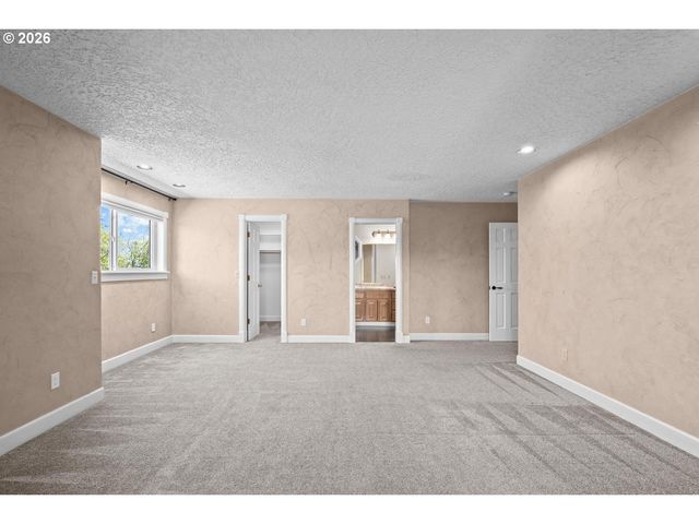 17945 Sw HILLSBORO Hwy, Hillsboro, OR 97123